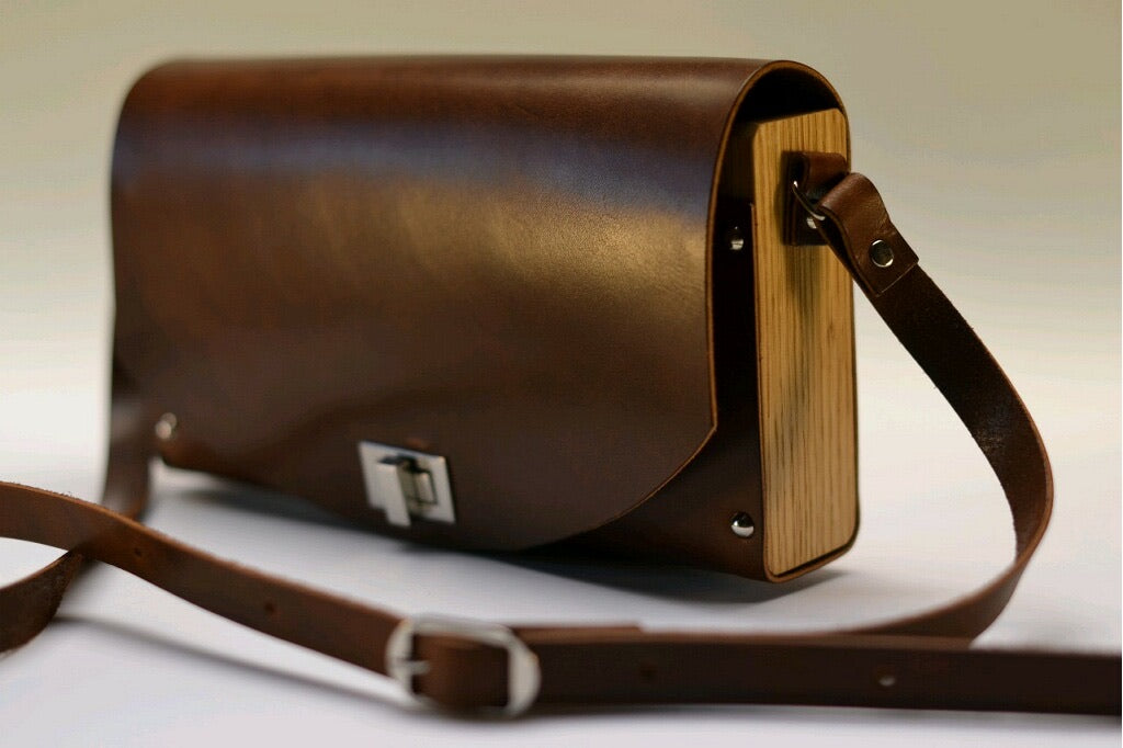 Crossbody purse